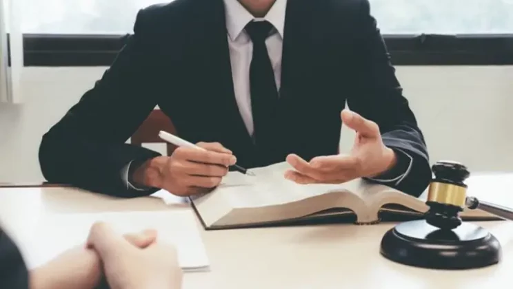 افضل محامي متخصص في مكتب العمل في المدينة المنورة 2024